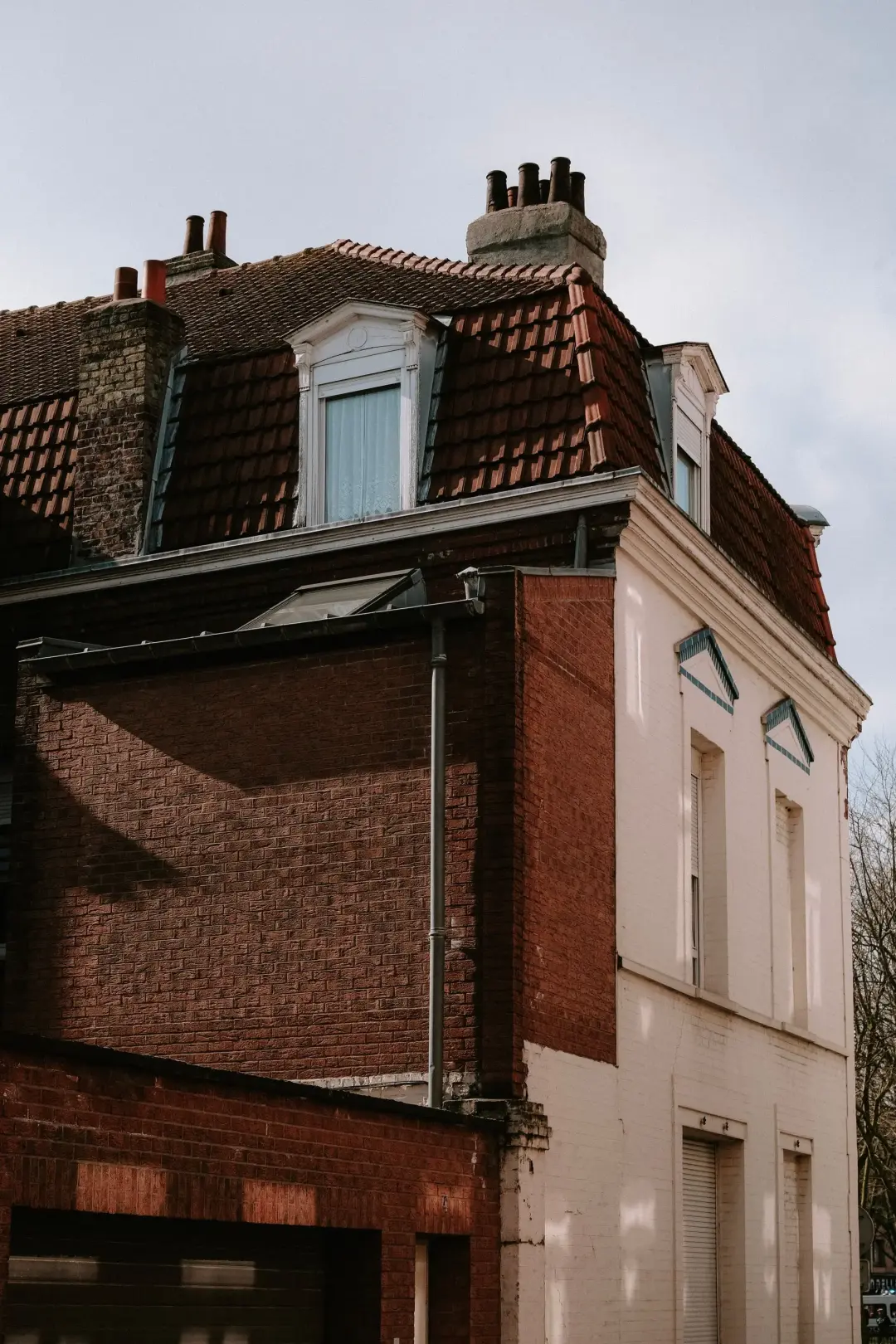 Roof Edges and Higher Openings Must Be Inspected